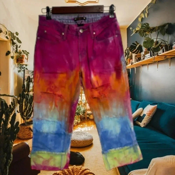 Tie Dye Woman’s Size 5  Cropped Jeans Distressed Grunge Y2K Scene‎ Skater Boho - Picture 1 of 16